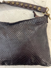 Carica l'immagine nel visualizzatore di Gallery, Pochette
