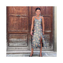 Carica l'immagine nel visualizzatore di Gallery, Abito con fiori ricamo lurex
